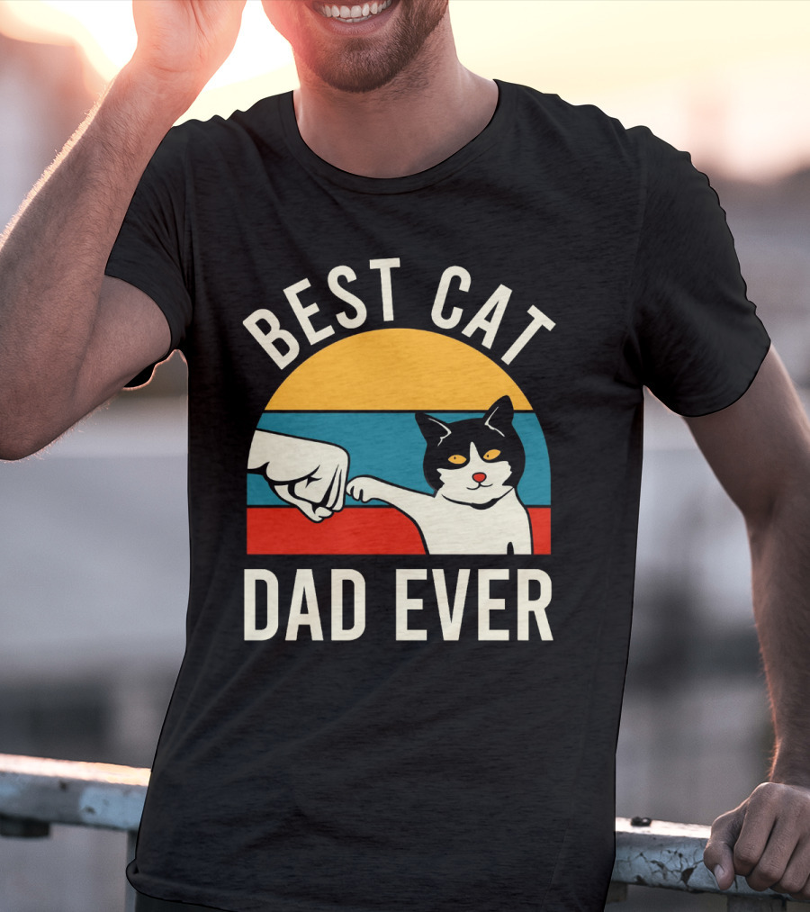 Best Cat Dad Ever Vintage Retro Cat Fist Bump Sunburst T-Shirt