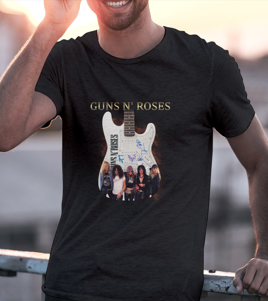 Guns N' Roses Guitar With Band Members T-Shirt