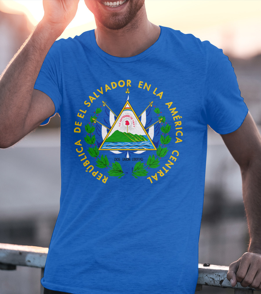 REPÚBLICA DE EL SALVADOR EN LA AMÉRICA CENTRAL DIOS UNIÓN LIBERTAD ESCUDO DE EL SALVADOR T-Shirt