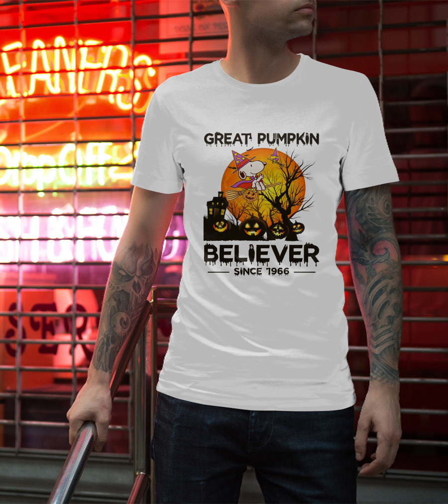 Great Pumpkin Believer Since 1966 Snoopy Halloween Scene T-Shirt