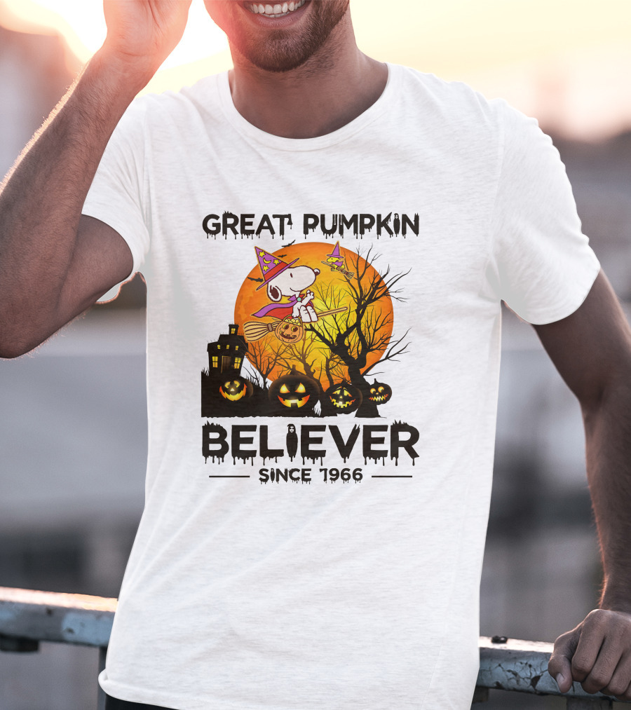 Great Pumpkin Believer Since 1966 Snoopy Halloween Scene T-Shirt