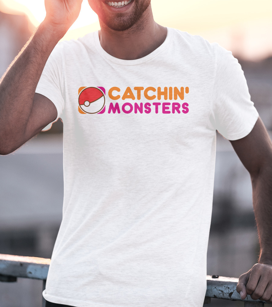 CATCHIN' MONSTERS Poké Ball T-Shirt