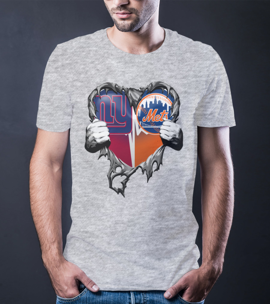 New York Giants Mets Heart Rip T-Shirt
