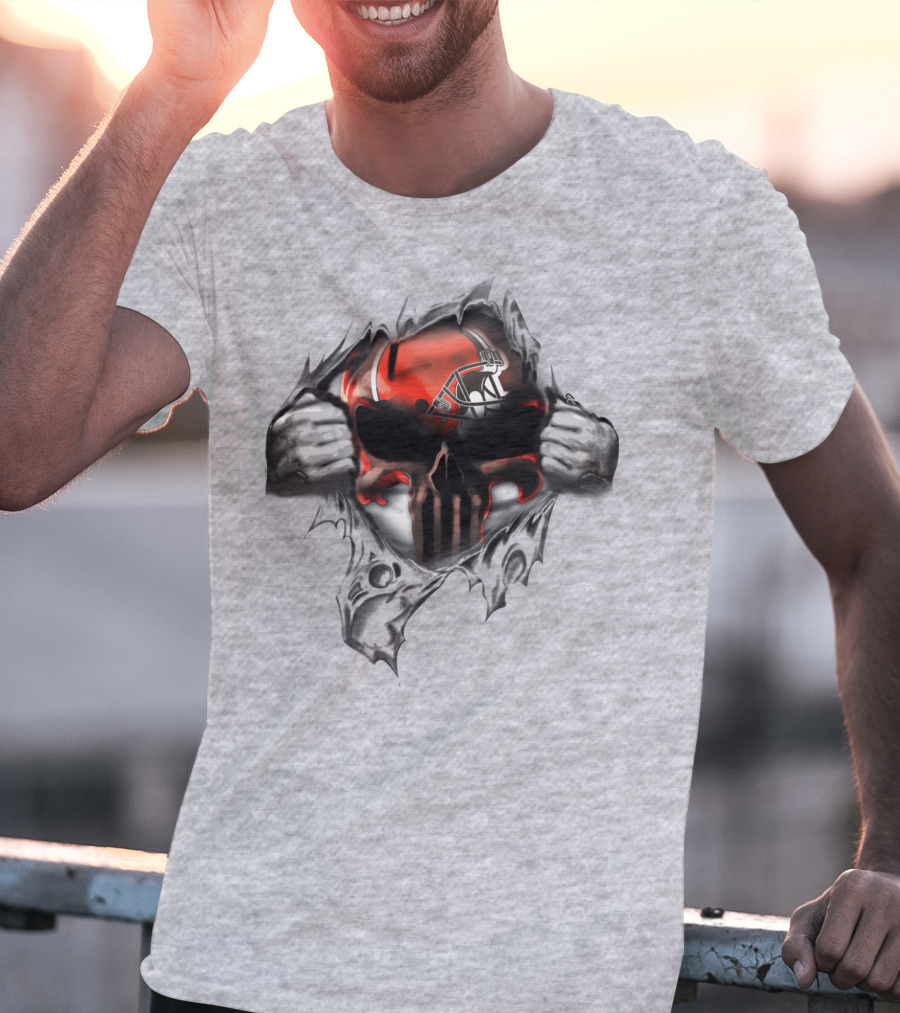 Cleveland Browns Punisher Skull Ripped T-Shirt