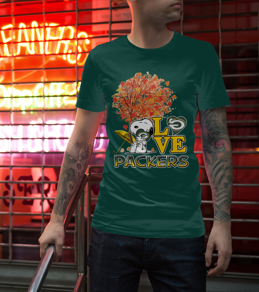 Love Packers Snoopy Green Bay Packers Autumn Tree T-Shirt