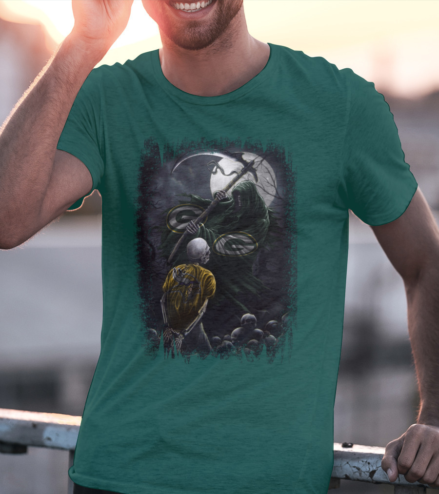Green Bay Packers Grim Reaper Scene With Skeleton Under Moonlight T-Shirt