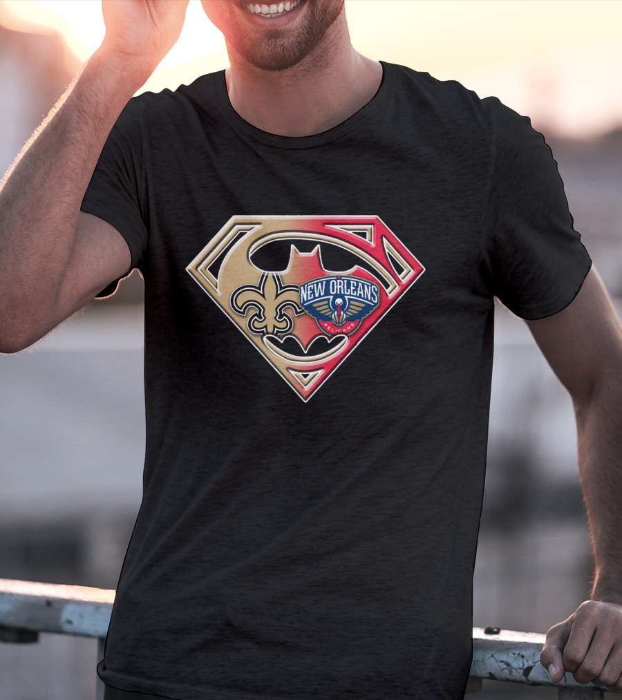 New Orleans Pelicans Saints Superman Batman Fleur De Lis Logo Bat 109 T-Shirt