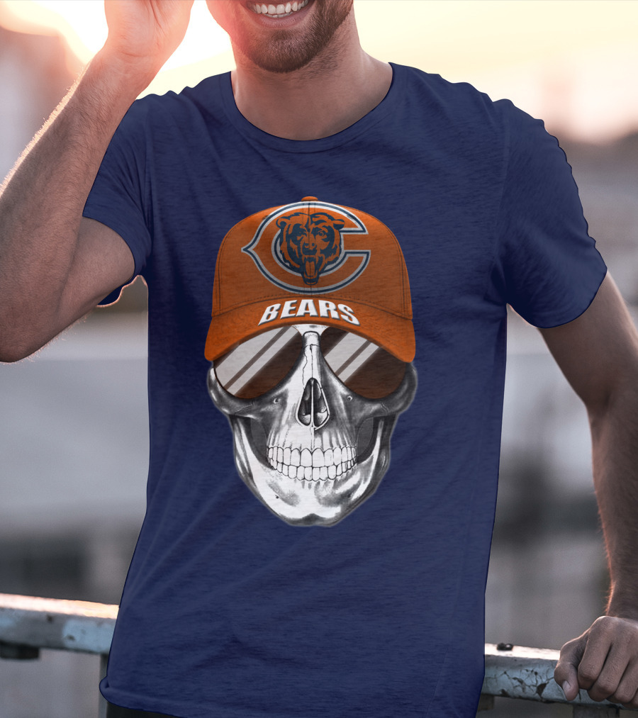 Chicago Bears Skull Cap With Logo And Sunglasses T-Shirt