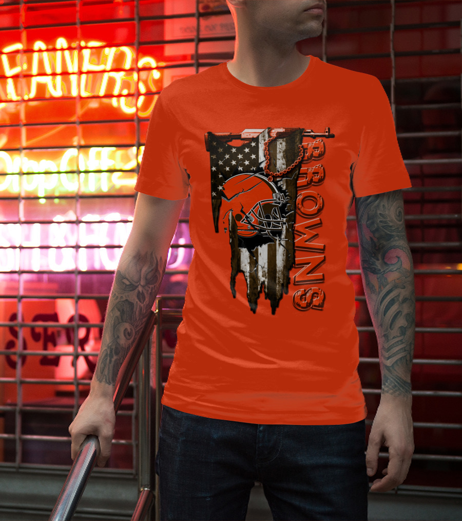 Cleveland Browns American Flag Football Helmet Browns T-Shirt