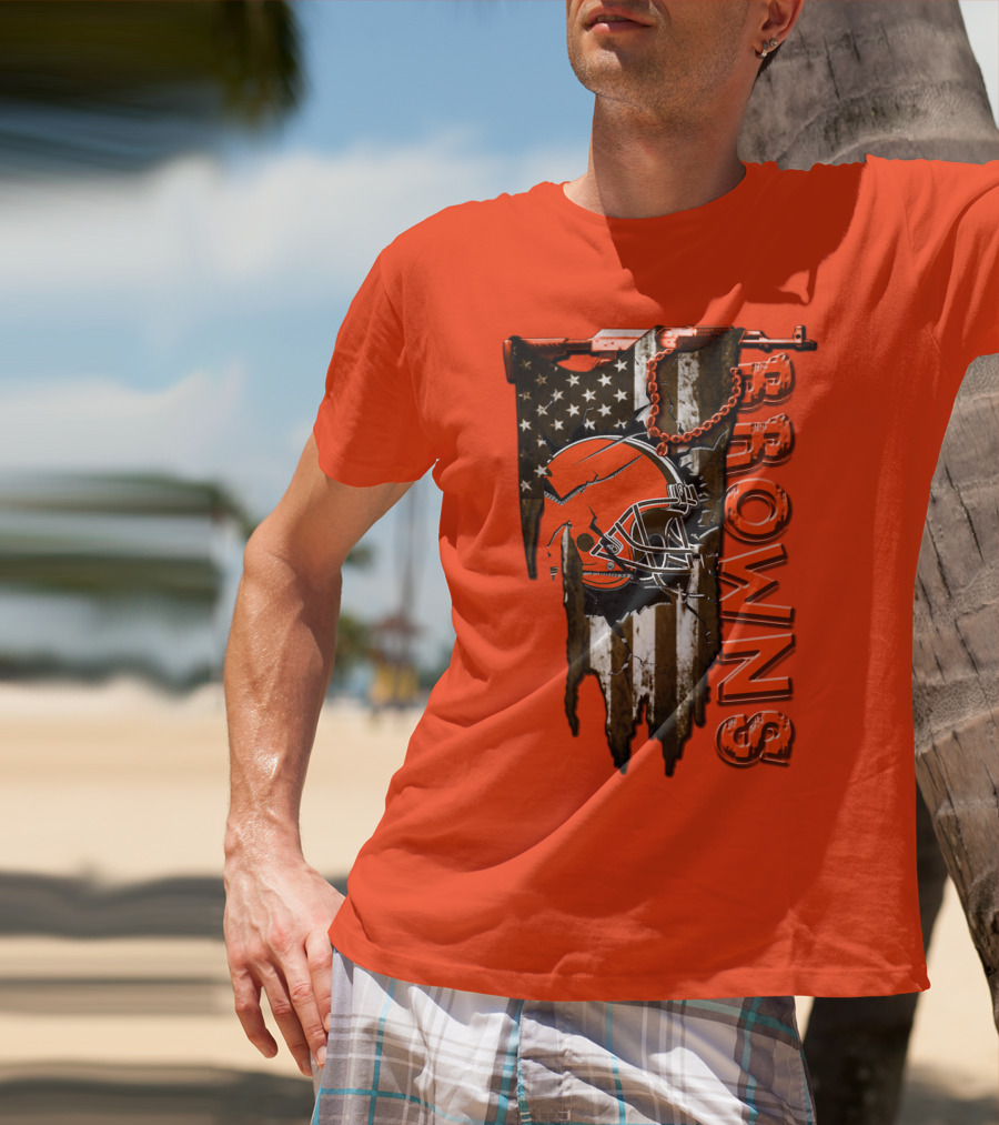 Cleveland Browns American Flag Football Helmet Browns T-Shirt