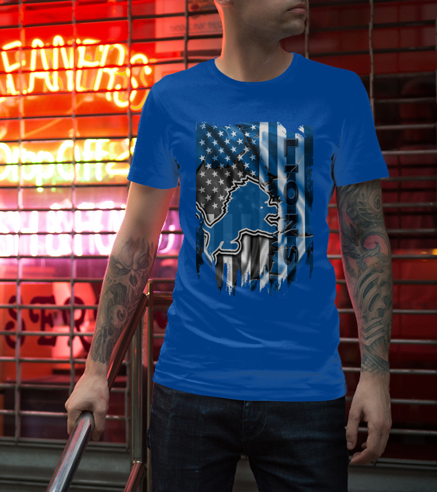 Detroit Lions American Flag Football Team T-Shirt