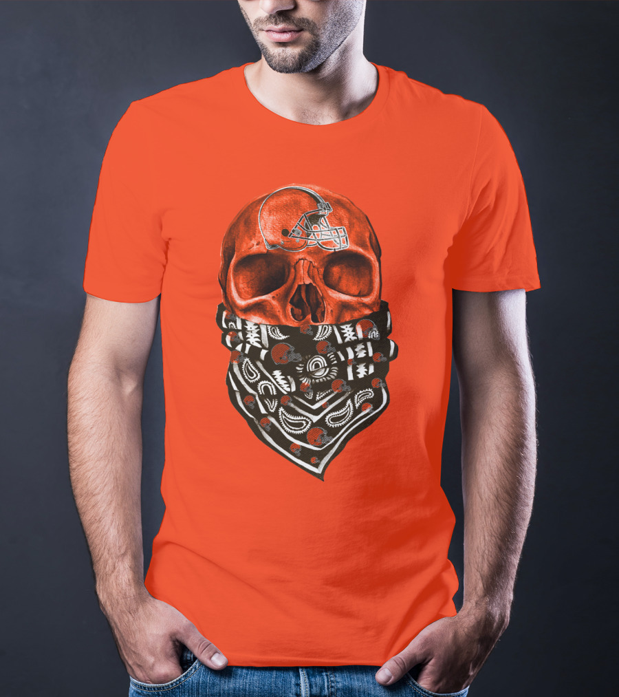 Cleveland Browns Skull With Helmet And Bandana T-Shirt
