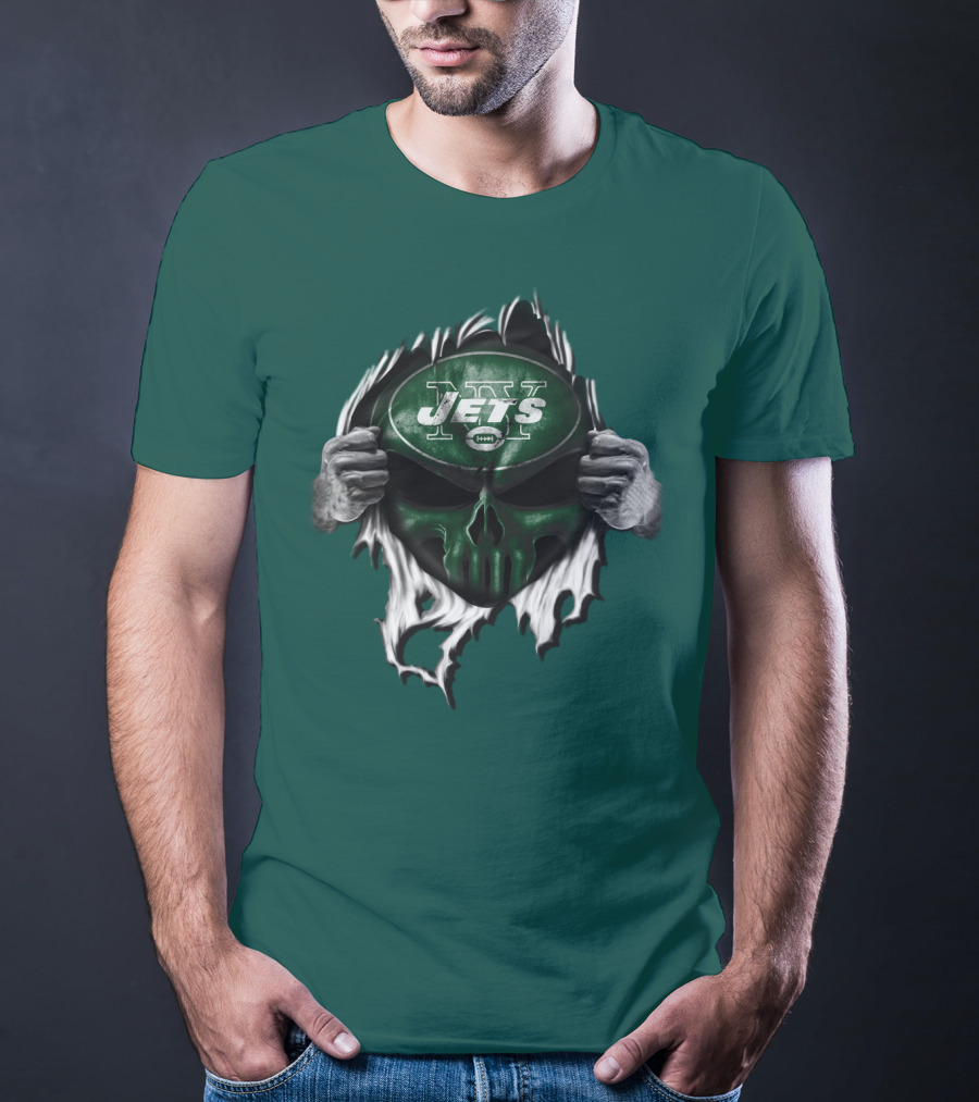 New York Jets Skull Ripping Football Helmet T-Shirt