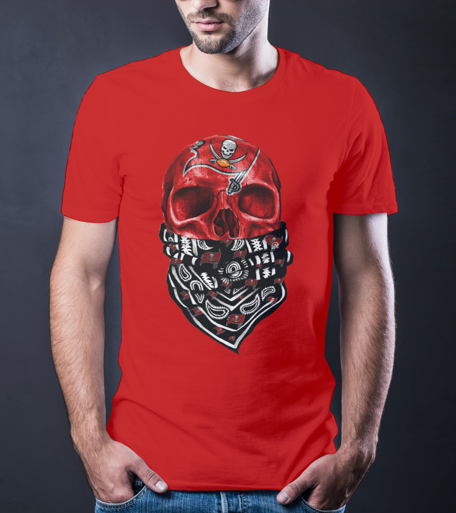 Tampa Bay Buccaneers Skull Bandana T-Shirt