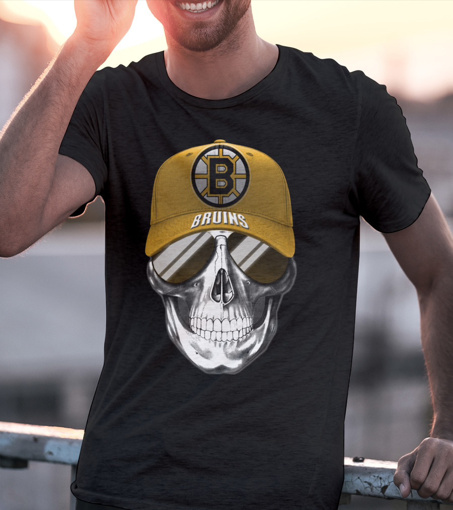 Boston Bruins Skull Cap With Hockey T-Shirt