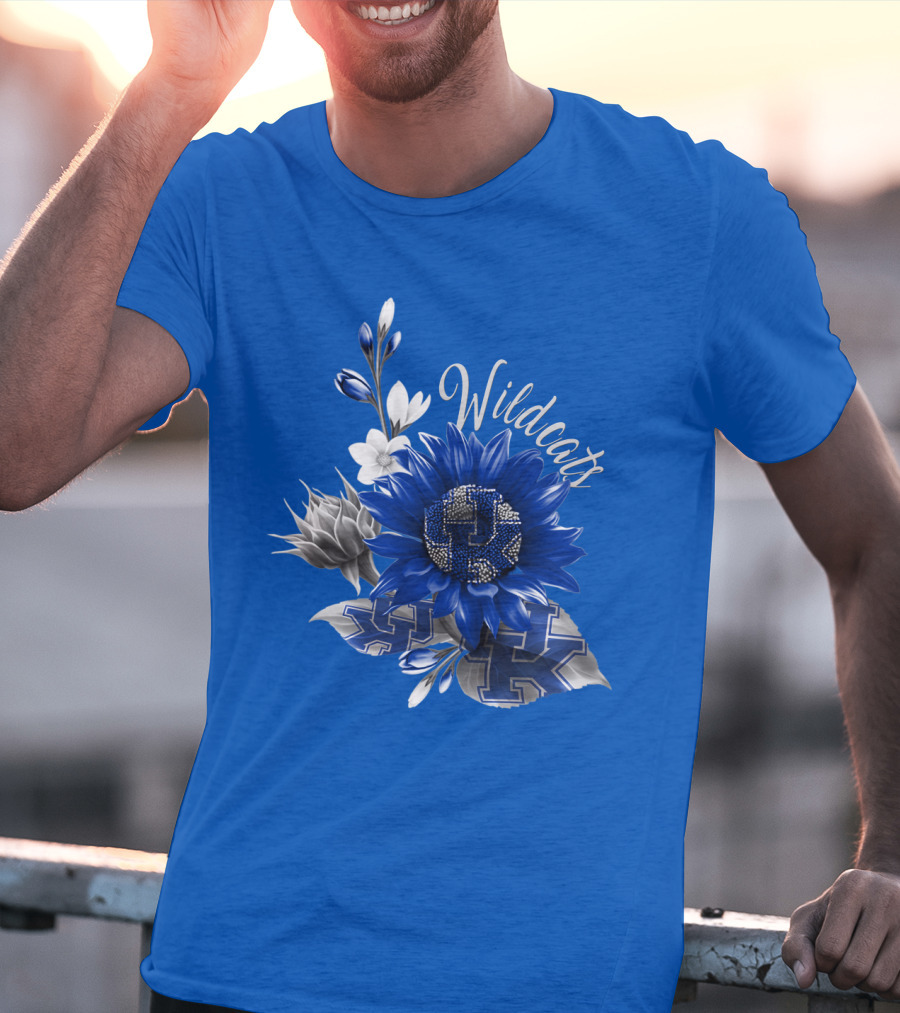 Wildcats Kentucky Blue Flowers K T-Shirt