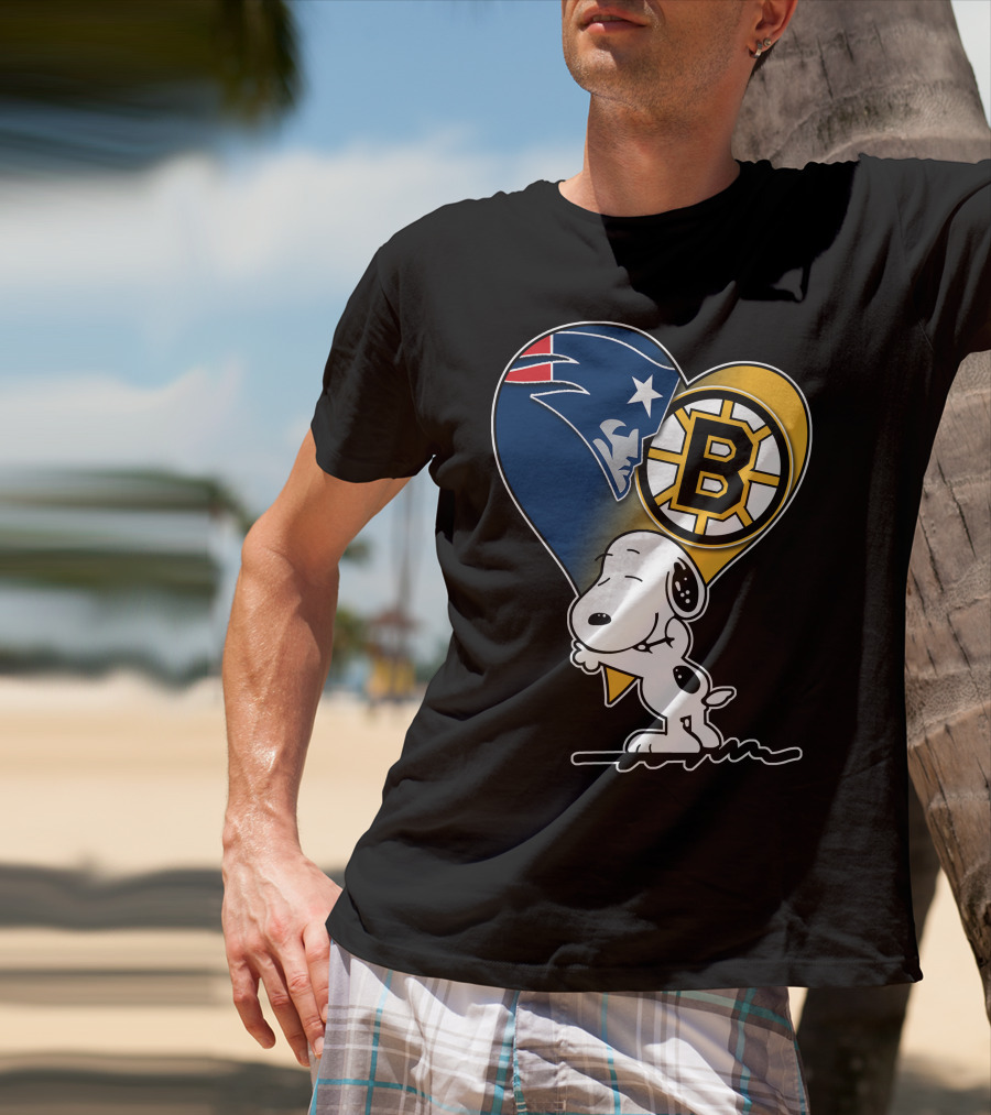 Patriots Bruins Snoopy Heart Hug T-Shirt
