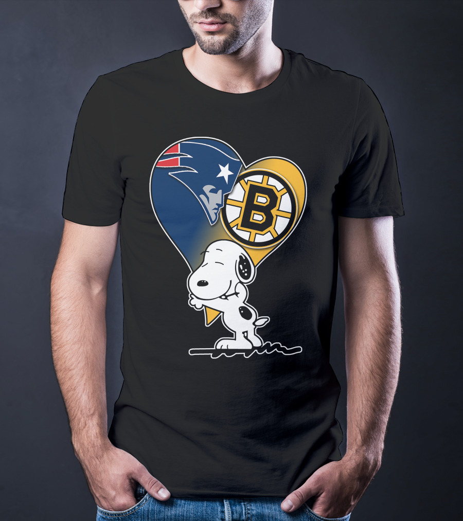 Patriots Bruins Snoopy Heart Hug T-Shirt