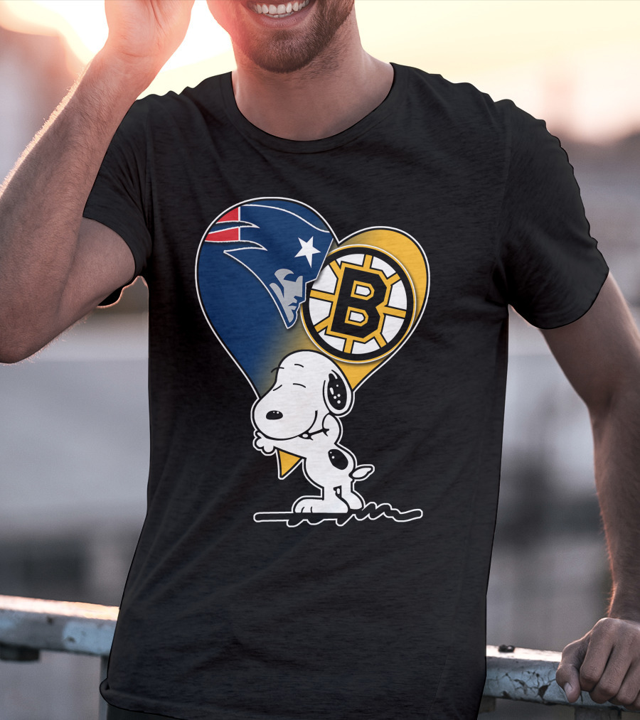 Patriots Bruins Snoopy Heart Hug T-Shirt