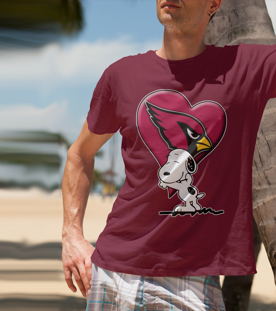 Snoopy Hugging Heart Arizona Cardinals T-Shirt