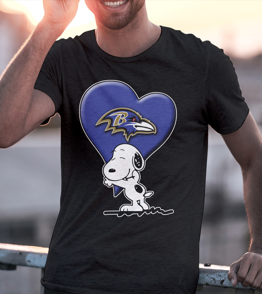 Snoopy Hugging Baltimore Ravens Heart T-Shirt