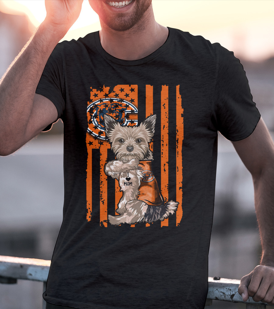Yorkshire Terrier I ♥ Mom Chicago Bears T-Shirt