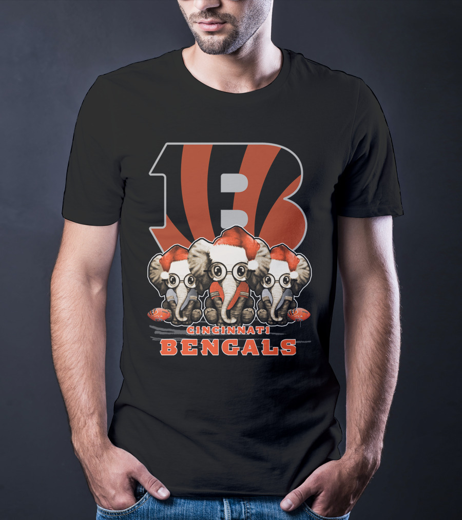 Cincinnati Bengals Christmas Elephants With Santa Hats T-Shirt