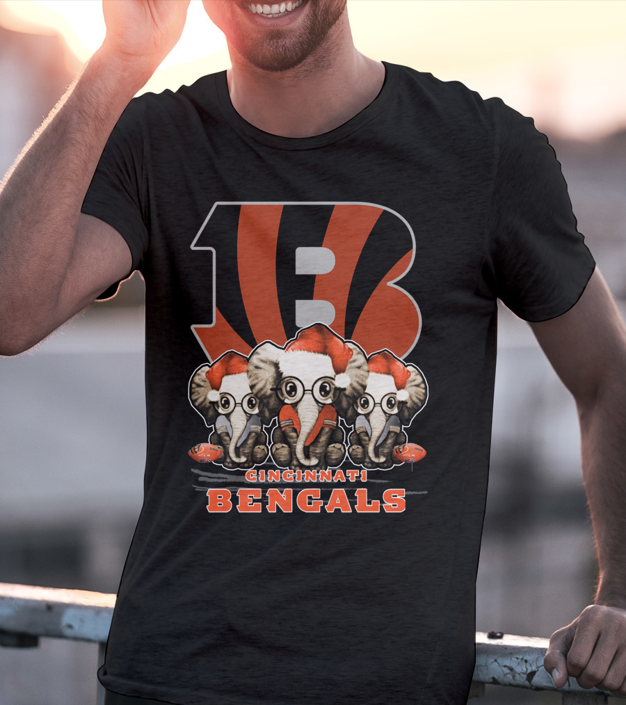 Cincinnati Bengals Christmas Elephants With Santa Hats T-Shirt