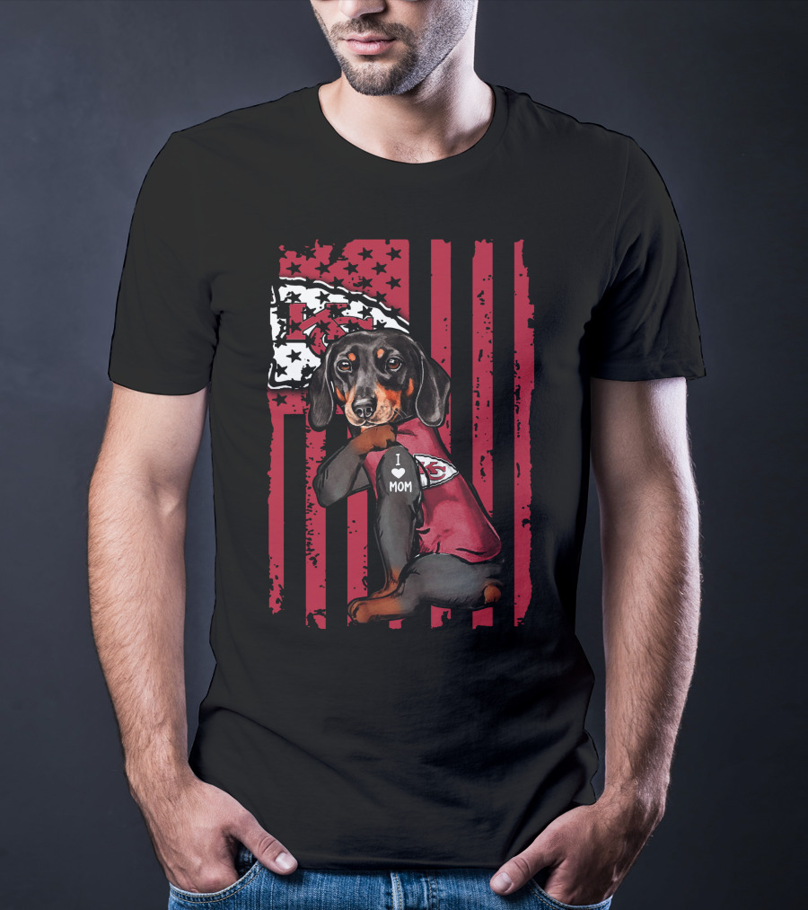 Dachshund I Love Mom Kansas City Chiefs Red Stripes T-Shirt
