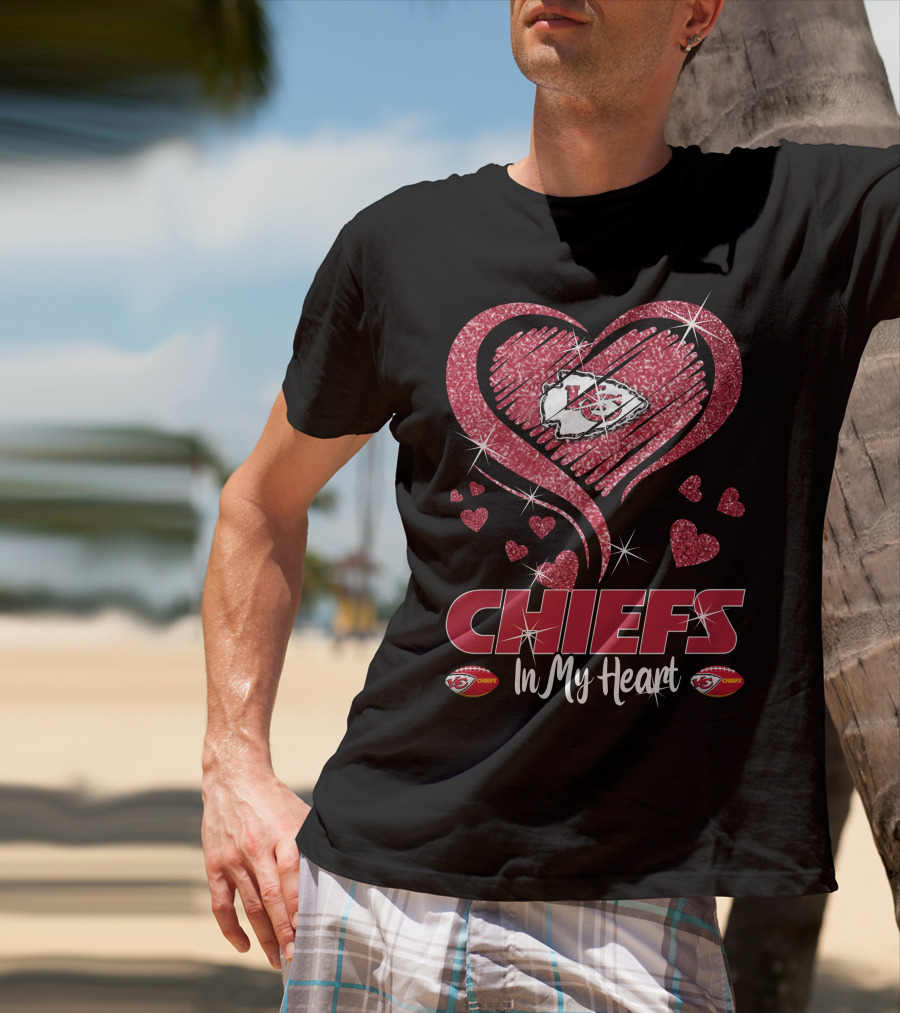 Kansas City Chiefs Love Glitter Heart Sparkle T-Shirt