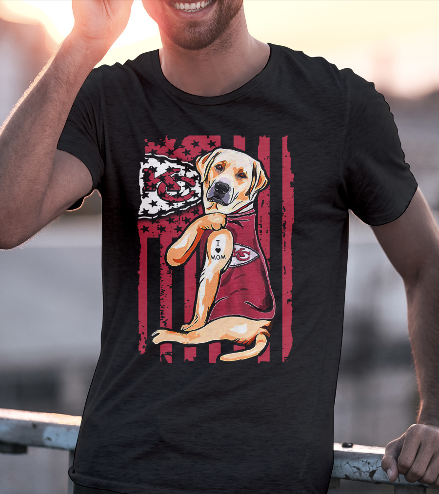 Labrador Retriever I Love Mom Kansas City Chiefs Fan T-Shirt
