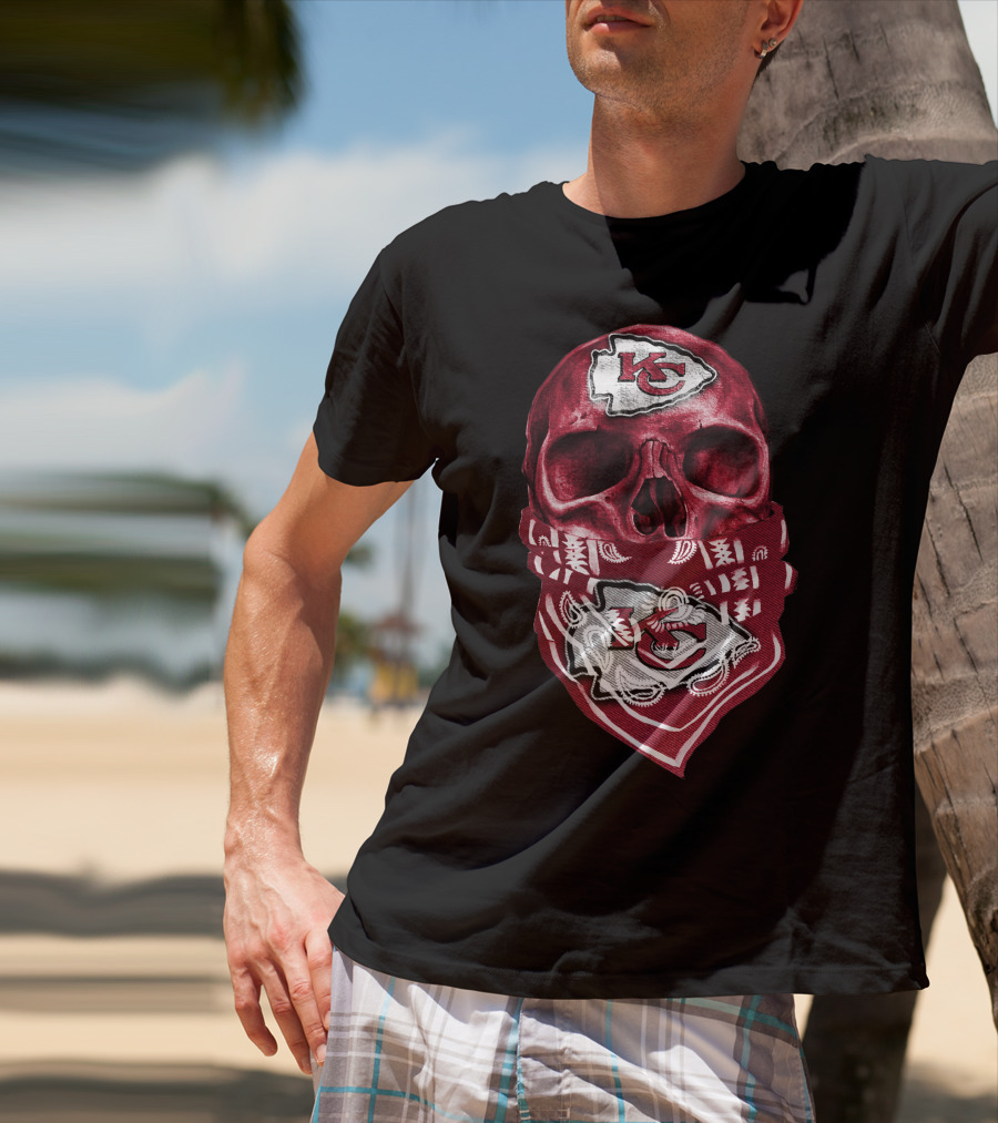 Kansas City Chiefs Skull Bandana T-Shirt