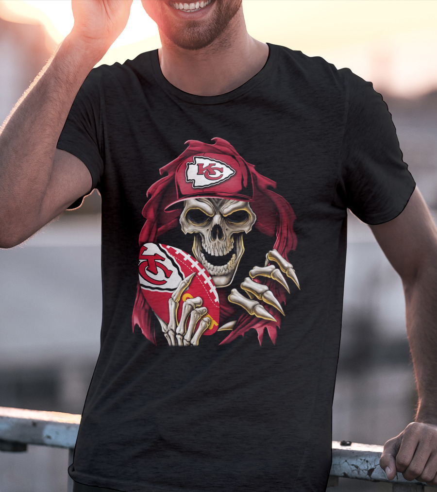 Skullbong Kansas City Chiefs Skeleton Holding Football With KC T-Shirt