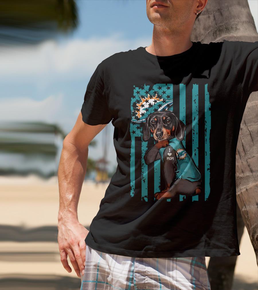 Dachshund I Love Mom Miami Dolphins Football Fan T-Shirt