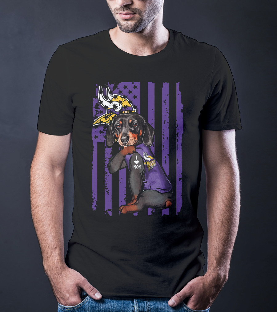 Dachshund I Love Mom Minnesota Vikings Purple Flag T-Shirt