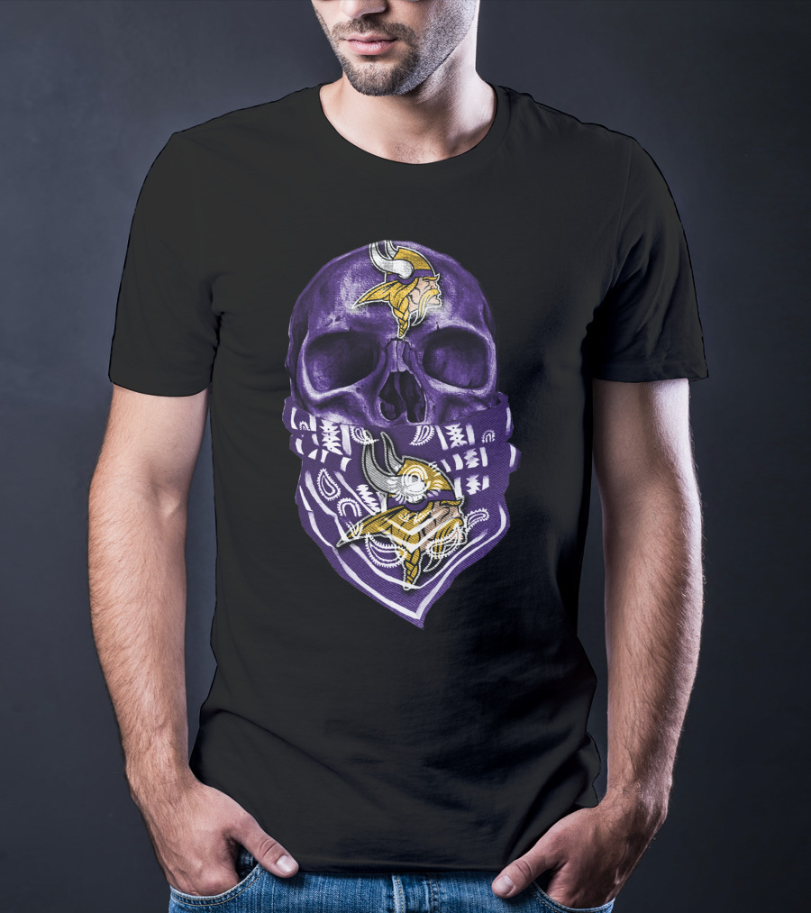 Skull Purple Bandana Minnesota Vikings NFL Football Team T-Shirt