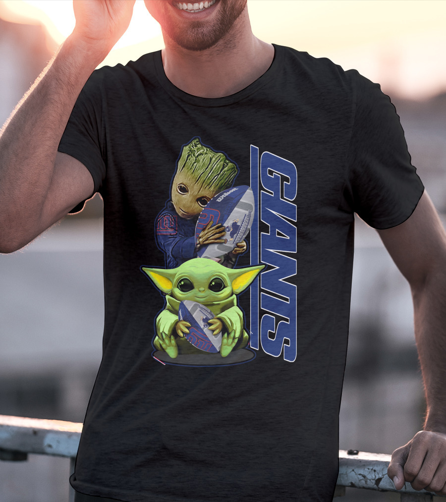 Grzd New York Giants Baby Groot And Grogu Football T-Shirt