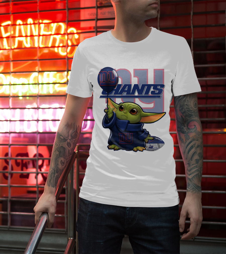 Yoda Giants Football Balloon Power Play T-Shirt