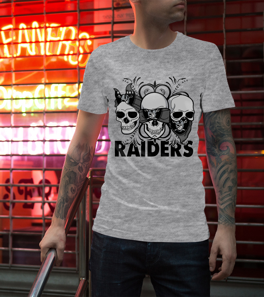 3 Skull Raiders T-Shirt