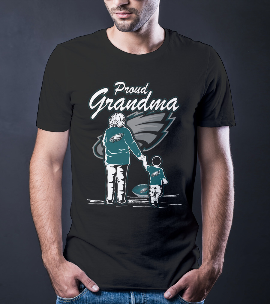 Proud Grandma Philadelphia Eagles Family Fan Love T-Shirt