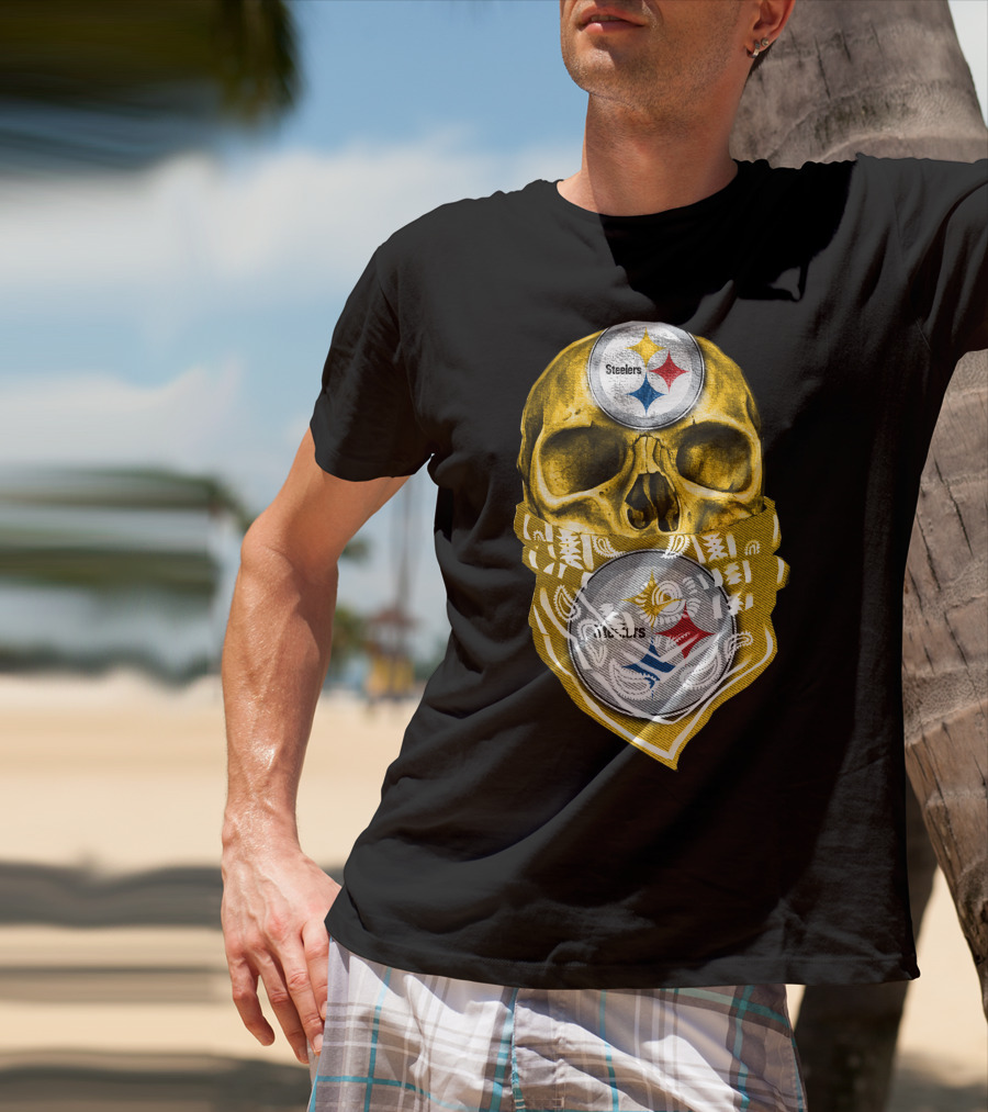 Skull V5 Steelers Bandana Logo Football Fan Gear T-Shirt