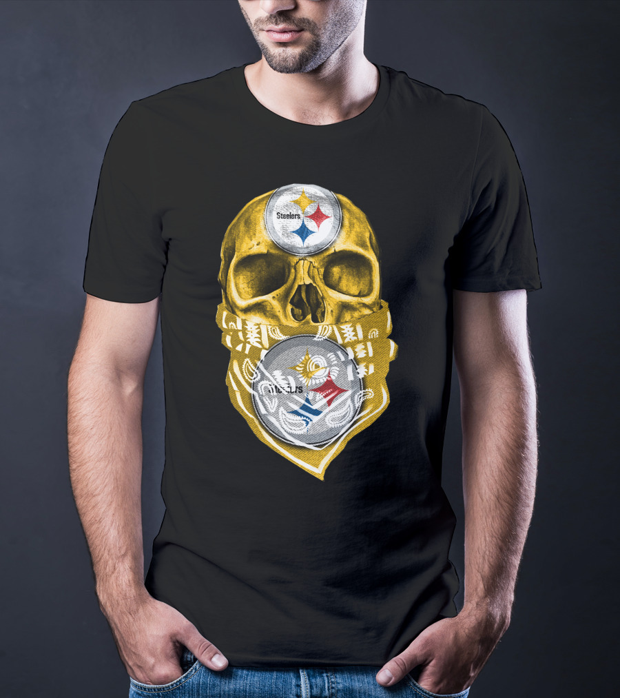 Skull V5 Steelers Bandana Logo Football Fan Gear T-Shirt
