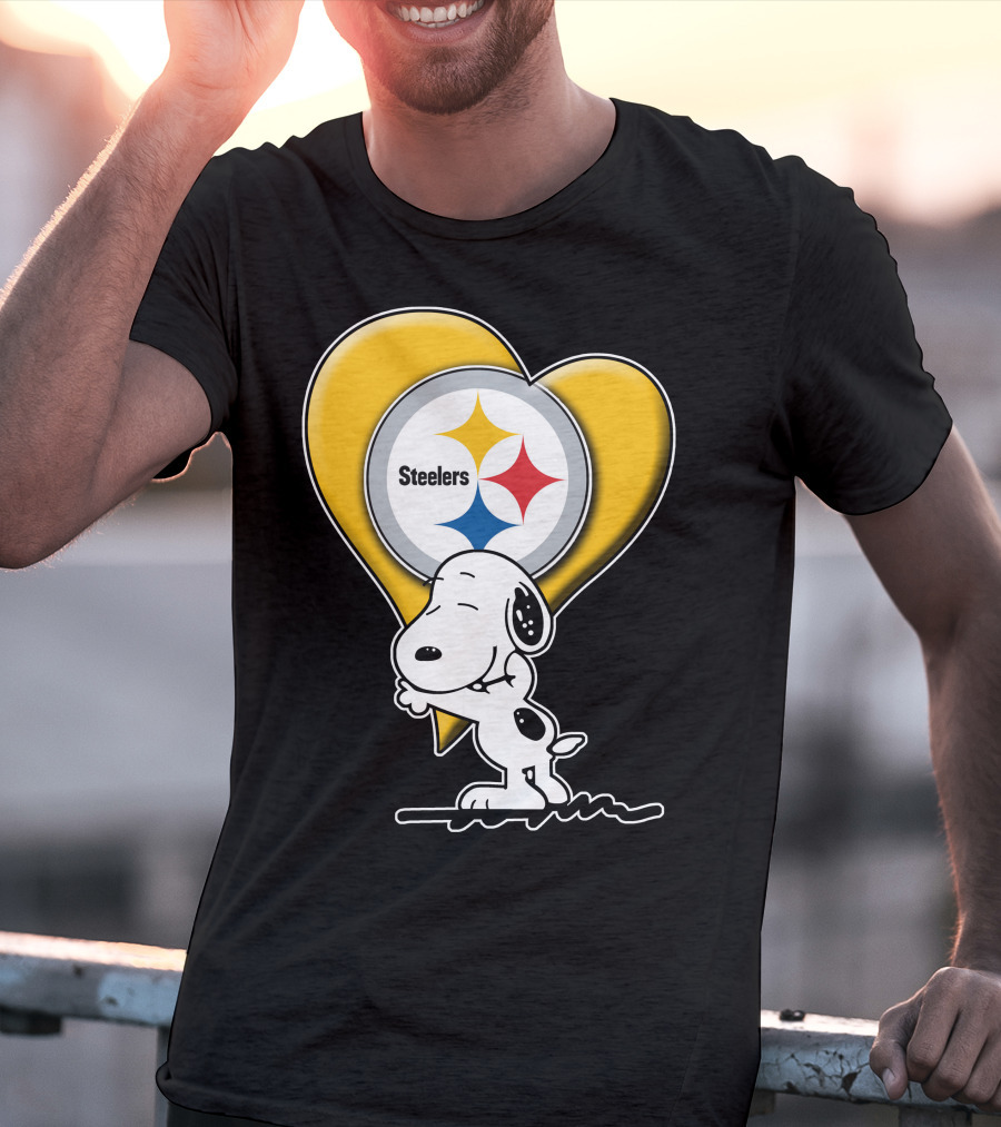 Snoopy Hugging Heart Steelers Logo Pittsburgh Steelers Fan Gear T-Shirt