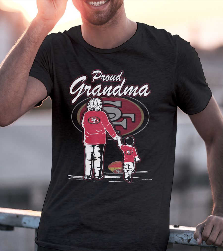 San Francisco 49ers Proud Grandma Vintage Style Football Family T-Shirt