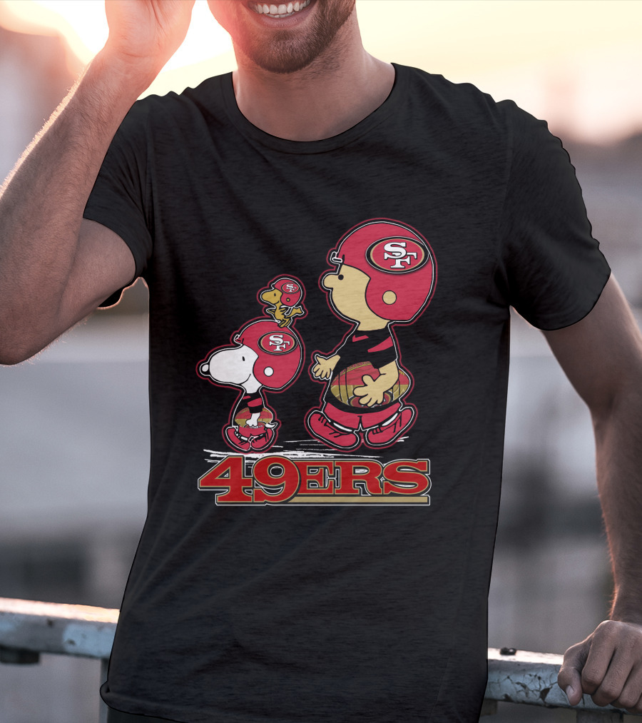 Snpfootball San Francisco 49ers Sf Helmet Peanuts Characters T-Shirt