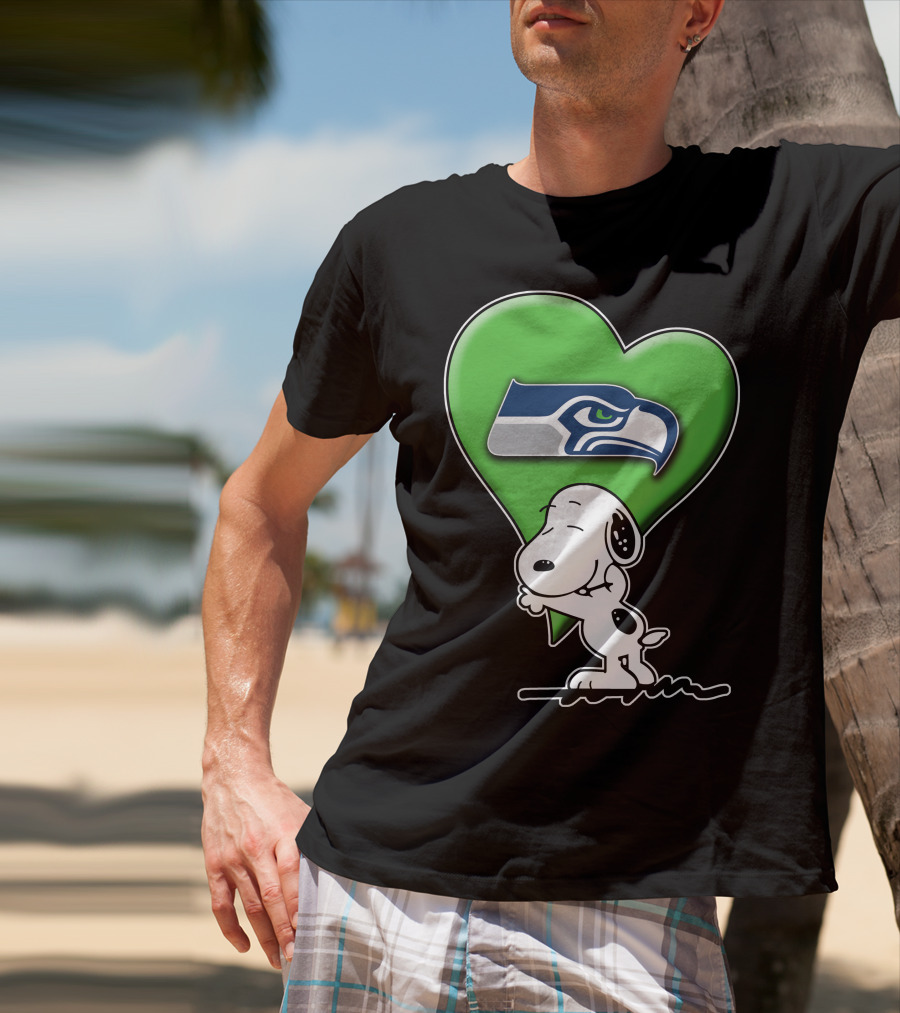 Snoopy Heart Seattle Seahawks Fan T-Shirt