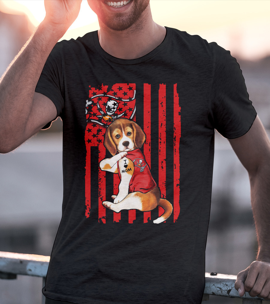 Beagle Puppy Tampa Bay Buccaneers I Love Mom Tattoo Patriotic Flag T-Shirt