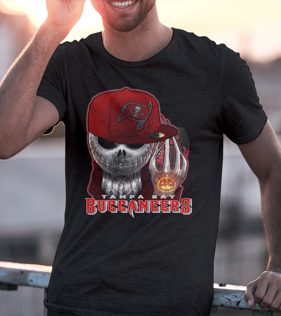 Tampa Bay Buccaneers Jackskull Halloween Pumpkin Hat T-Shirt