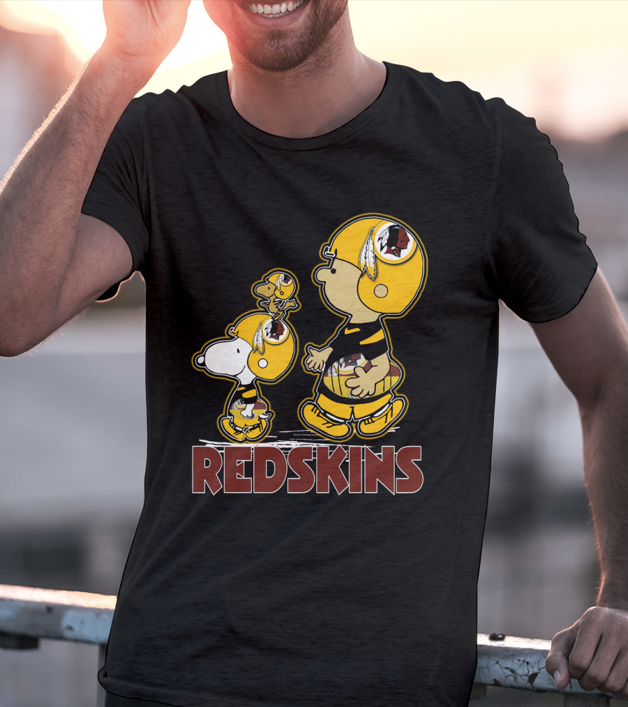 Snpfootball Redskins Peanuts Characters In Football Helmets T-Shirt