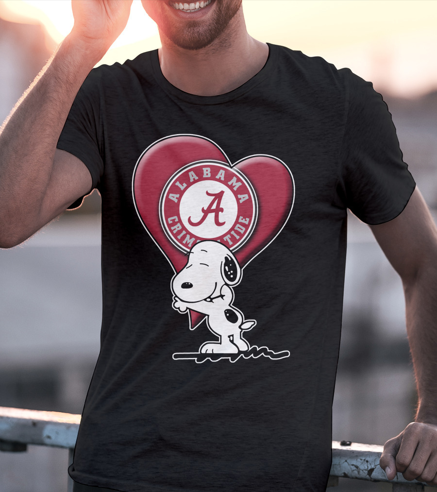 Snoopy Hugging Alabama Crimson Tide Heart T-Shirt